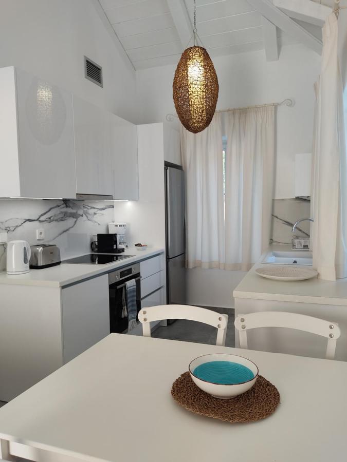 Luxury Apartments La Villa (Adults Only) Khórto Luaran gambar