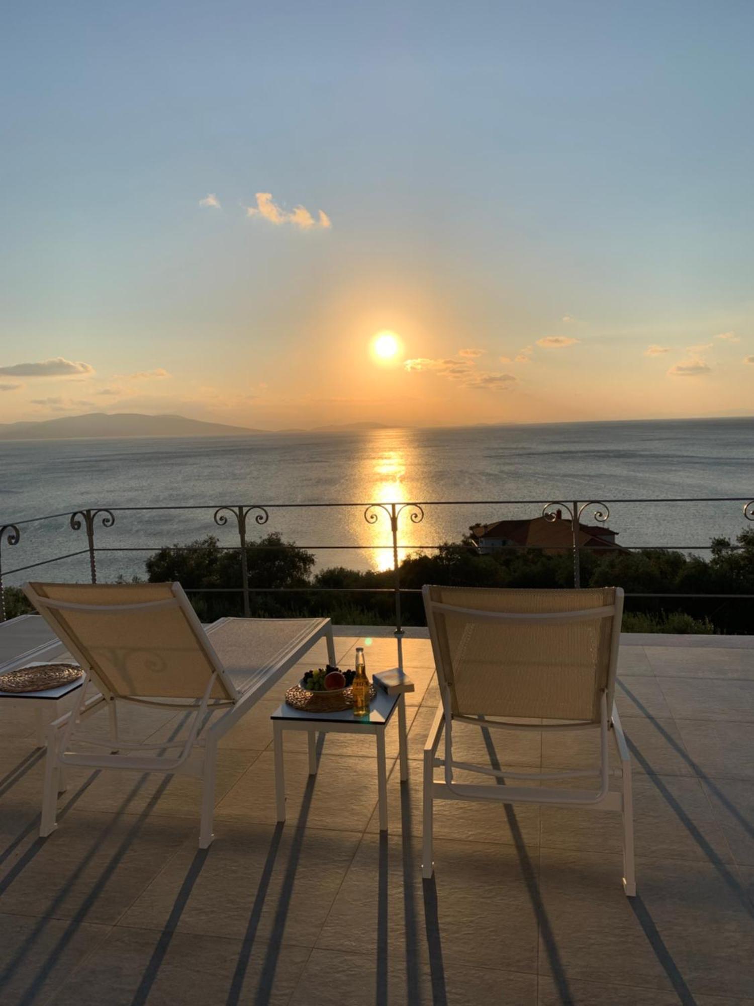 Luxury Apartments La Villa (Adults Only) Khórto Luaran gambar